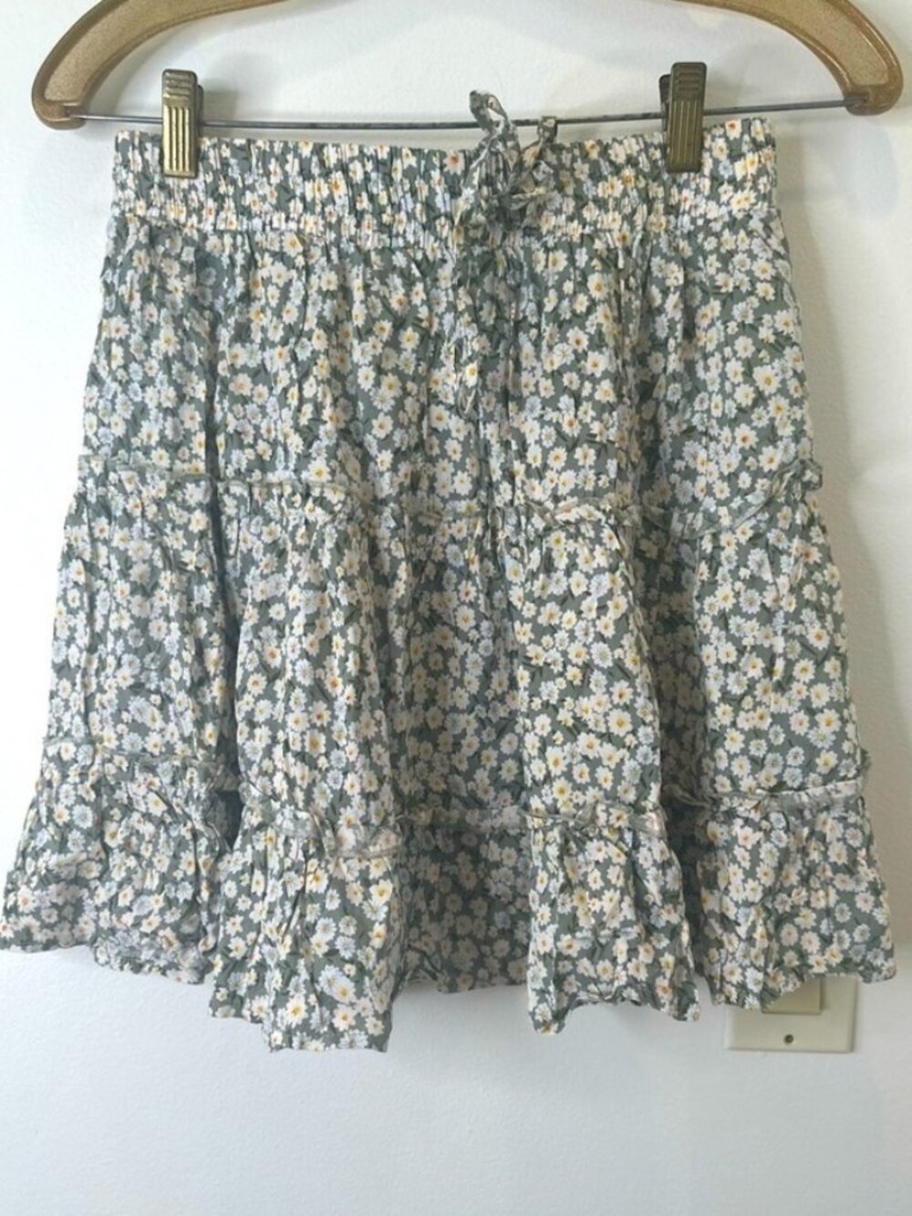 Short Floral skirt Size small